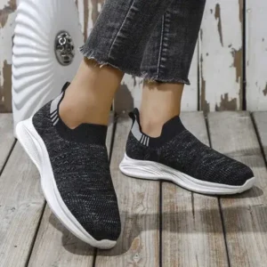 Romboom Women Fashion Round Toe Slip-On Flat Non-Slip Lightweight Sneakers